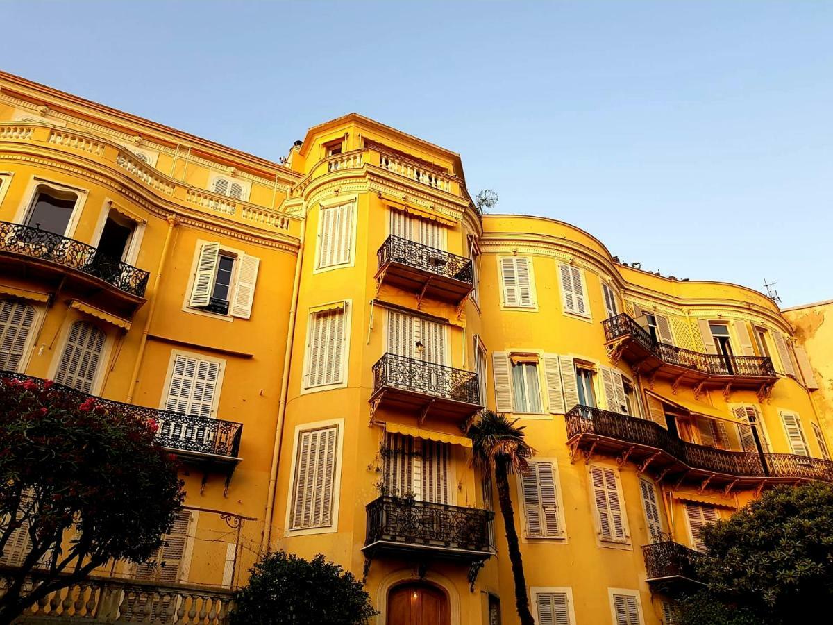 Ancient Italian Palace Niza Exterior foto