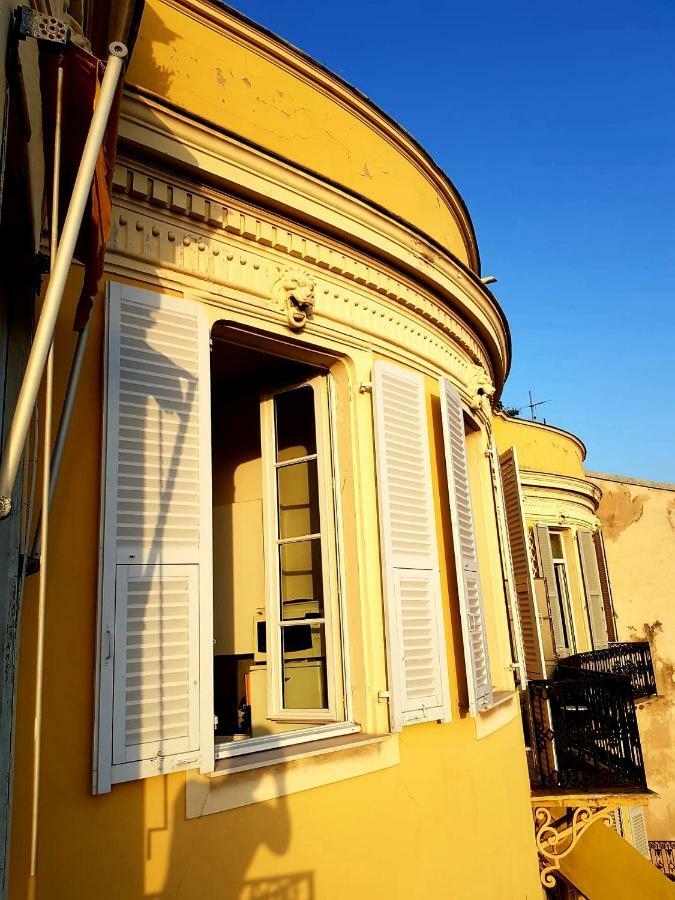 Ancient Italian Palace Niza Exterior foto